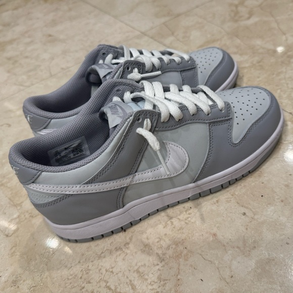 Nike Dunks Two-Tone Grey - Picture 5 of 5